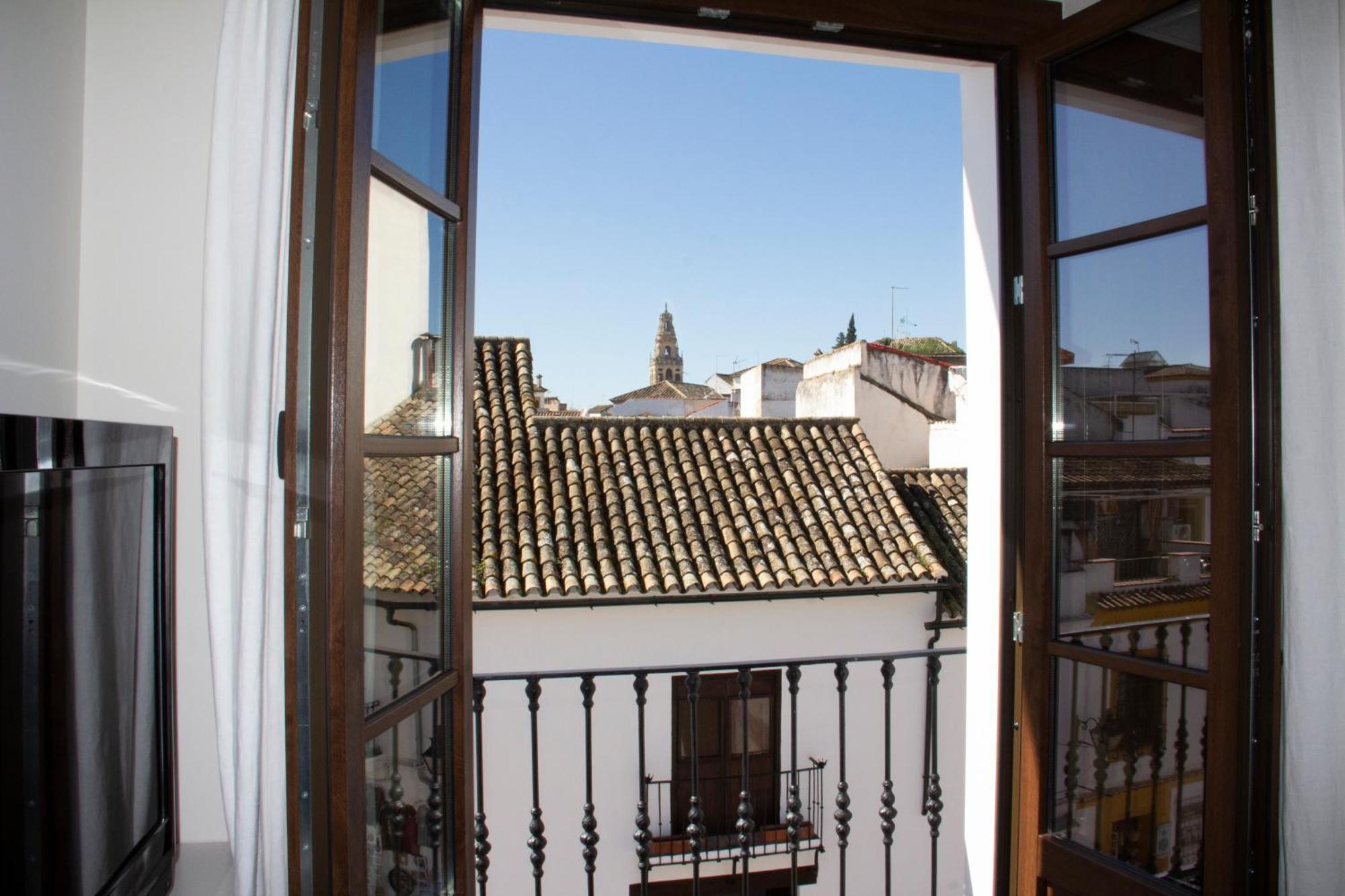 Puerta De La Ribera Suites Córdoba Kültér fotó